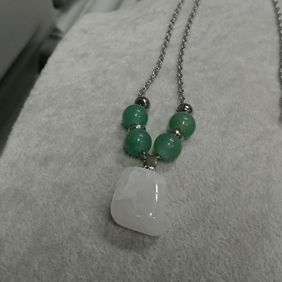 Quartz Crystal Aventurine Beaded Necklace Natural Gemstone Pendant Stainless 20" - Picture 12 of 15